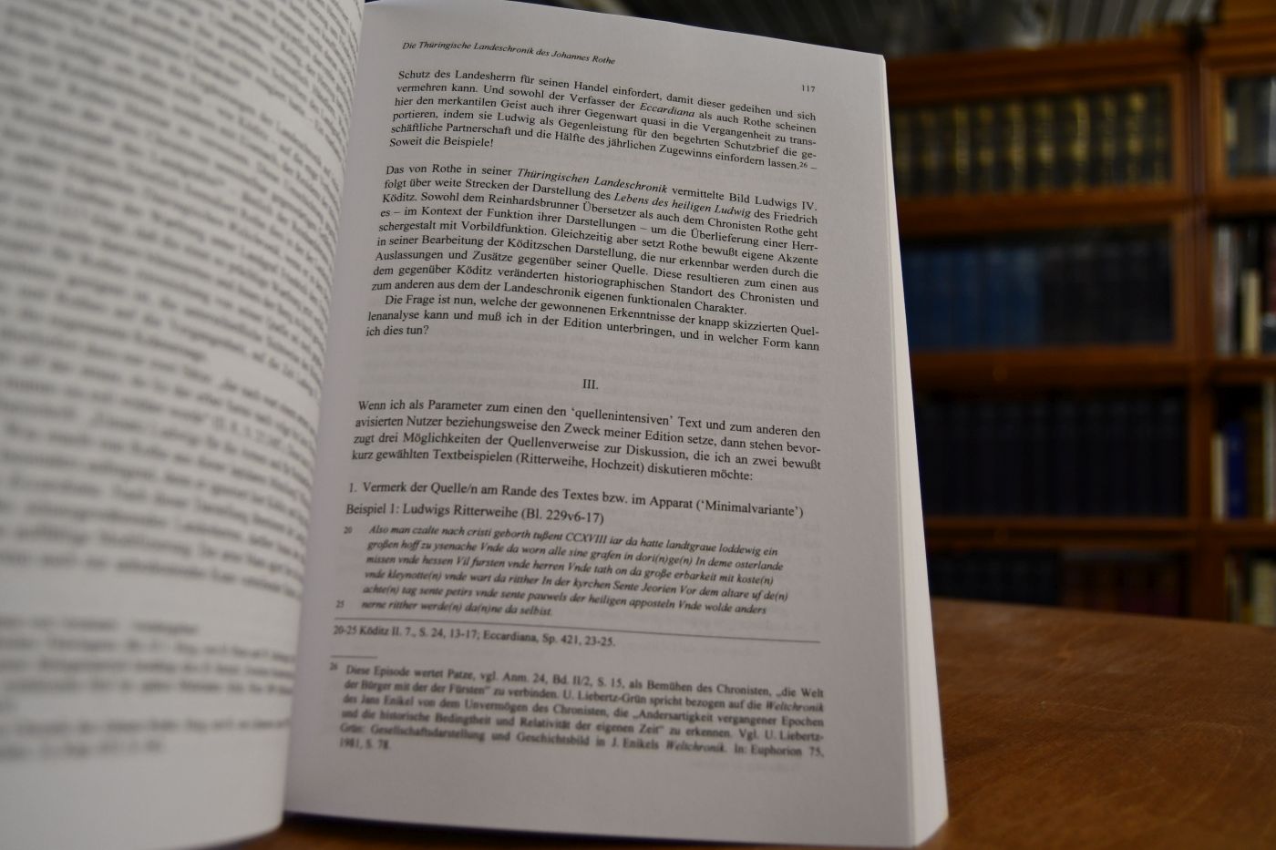 Quelle - Text - Edition. Ergebnisse der österreichisch-deutschen Fachtagung der Arbeitsgemeinschaft für Germanistische Edition in Graz vom 28. Februar bis 3. März 1996.