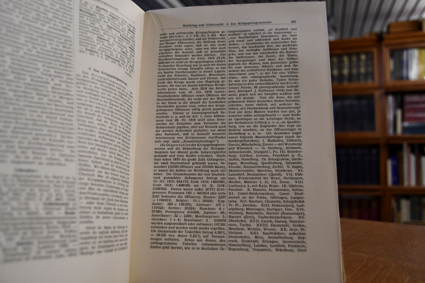 Wörterbuch des Völkerrechts und der Diplomatie. 17. und 18. Lieferung (Band III Bogen 25-40) Weltkrieg, Diplomatische Vorgeschichte - Zamora-Fall.