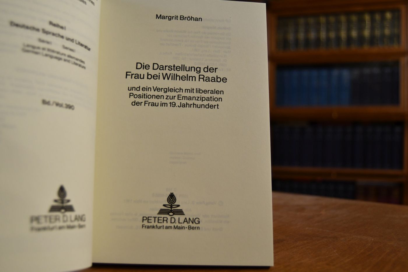 Die Darstellung der Frau bei Wilhelm Raabe und ein Vergleich mit liberalen Positionen zur Emanzipation der Frau im 19. Jahrhundert.