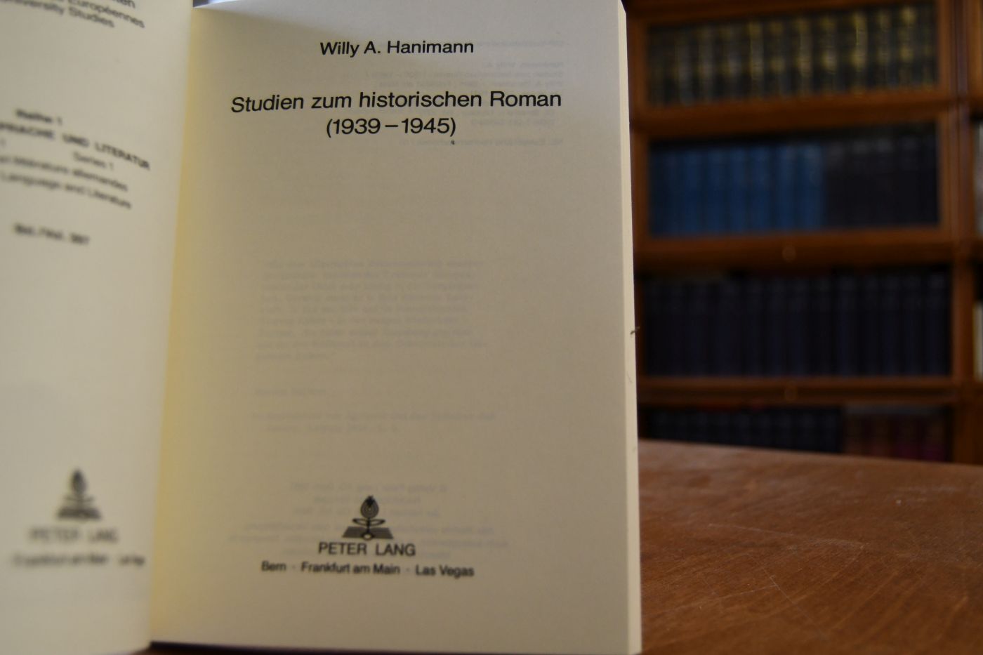 Studien zum historischen Roman (1939 - 1945).