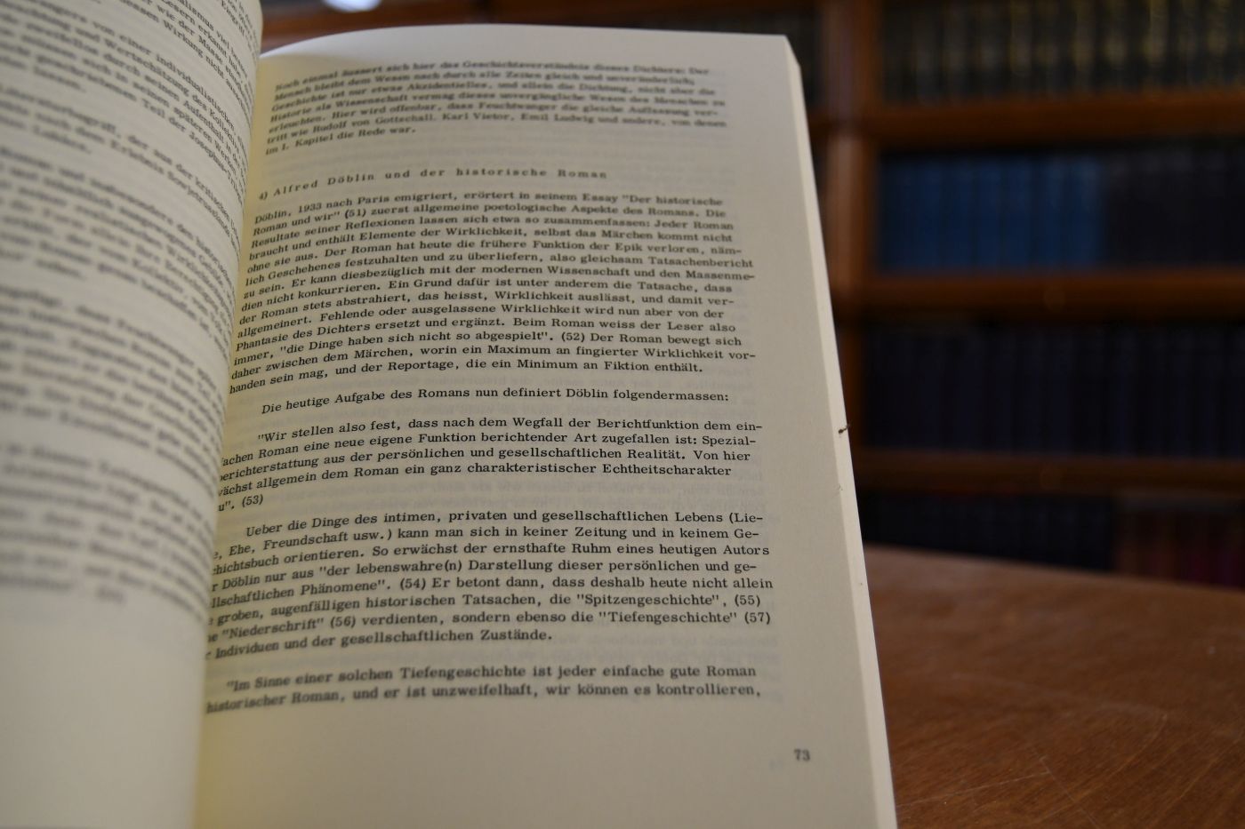 Studien zum historischen Roman (1939 - 1945).