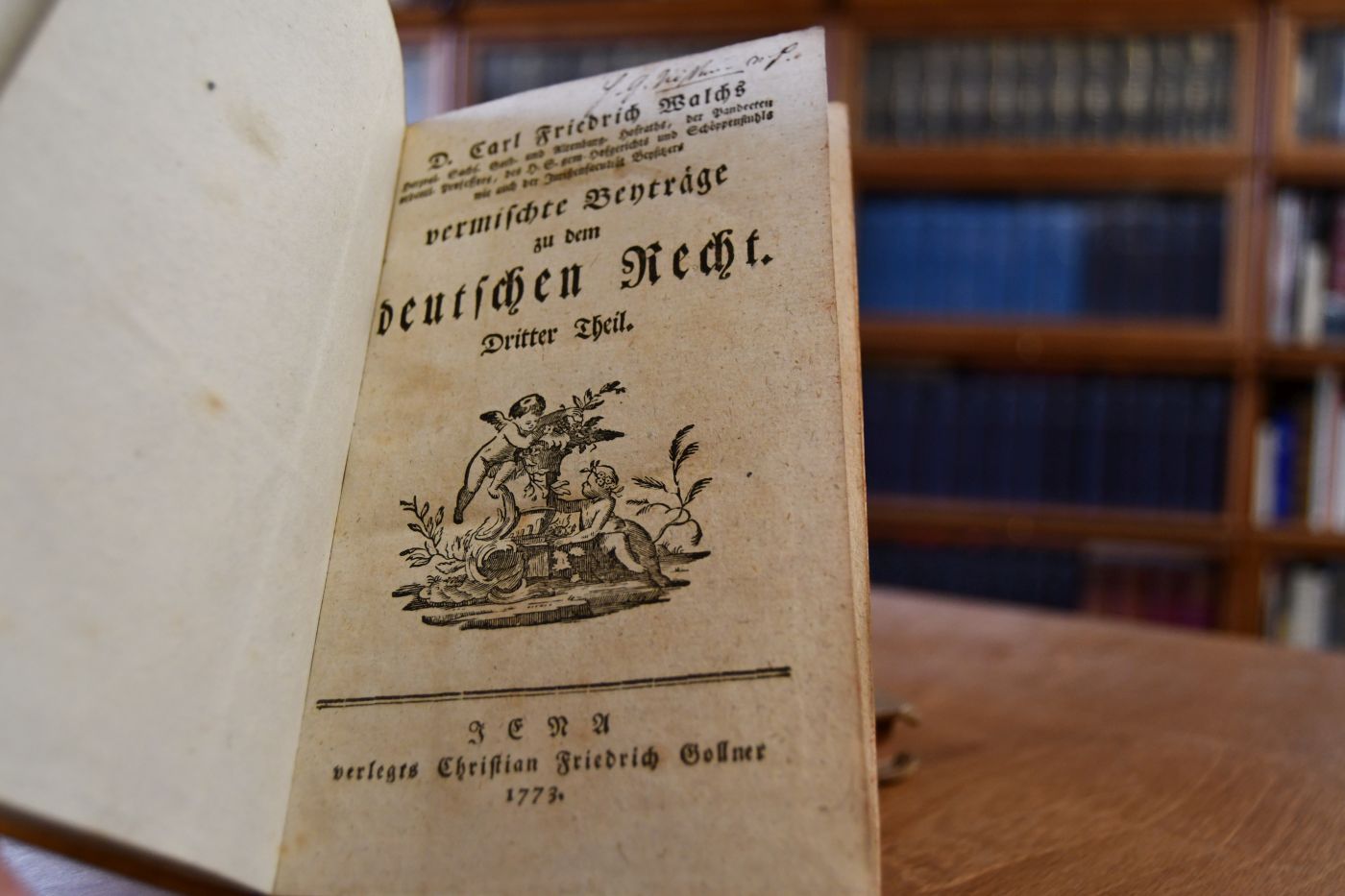 Carl Friedrich Walchs vermischte Beyträge zu dem deutschen Recht Teile 3-7 (von 8) in 3 Bänden.