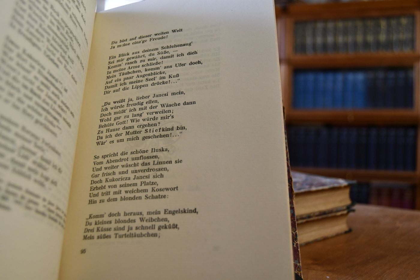 Poetische Werke in sechs Bänden in 3 Bde. gebunden.
