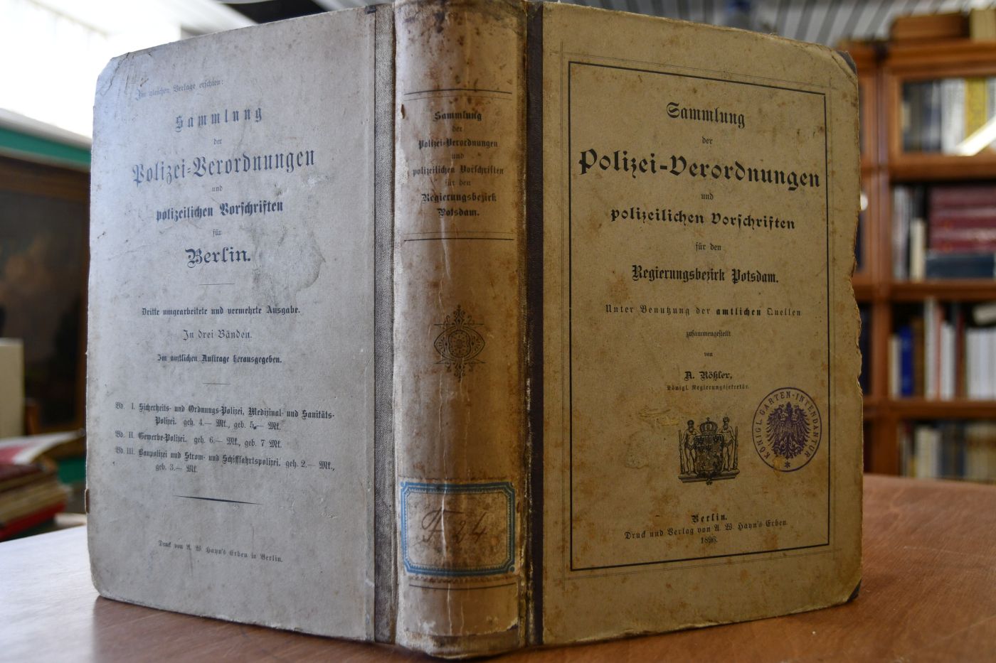 Sammlung der Polizei-Verordnungen und polizeilichen Vorschriften für den Regierungsbezirk Potsdam.