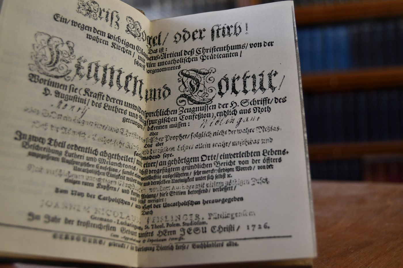 Friß Vogel/ oder stirb! Das ist Ein/ wegen dem wichtigen Glaubens-Articul deß Christenthums/ von der wahren Kirchen/ mit allen uncatholischen Praedicanten scharff vorgenommenes Examen und Tortur (...). Zum Nutz der Catholischen/ und Heyl der Uncatholischen herauß gegeben.