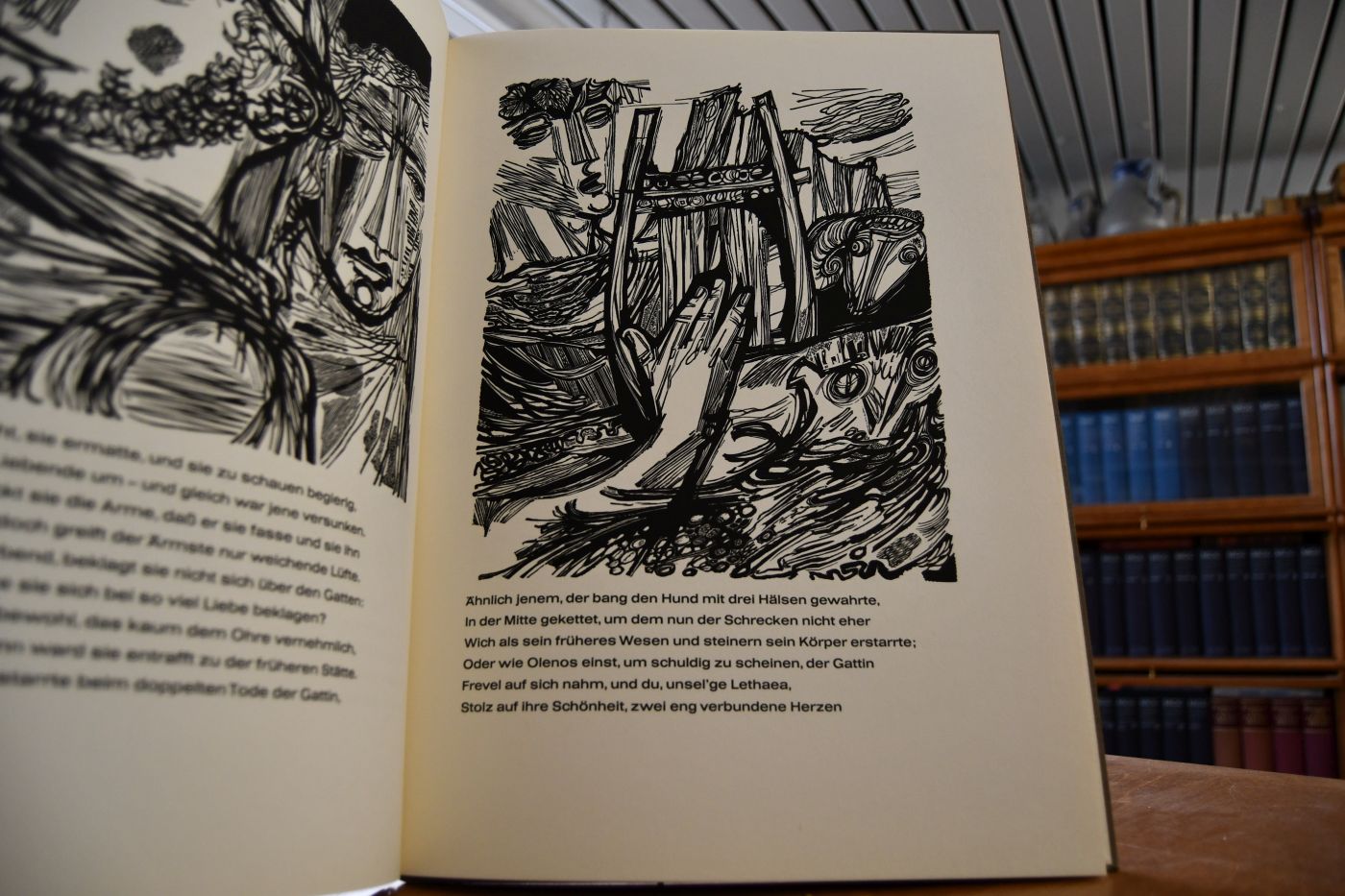 Orpheus und Eurydice. Aus dem zehnten und elften Buch der Metamorphosen des Publius Ovidius Naso. Mit vierzehn Holzschnitten von Hans Orlowski.