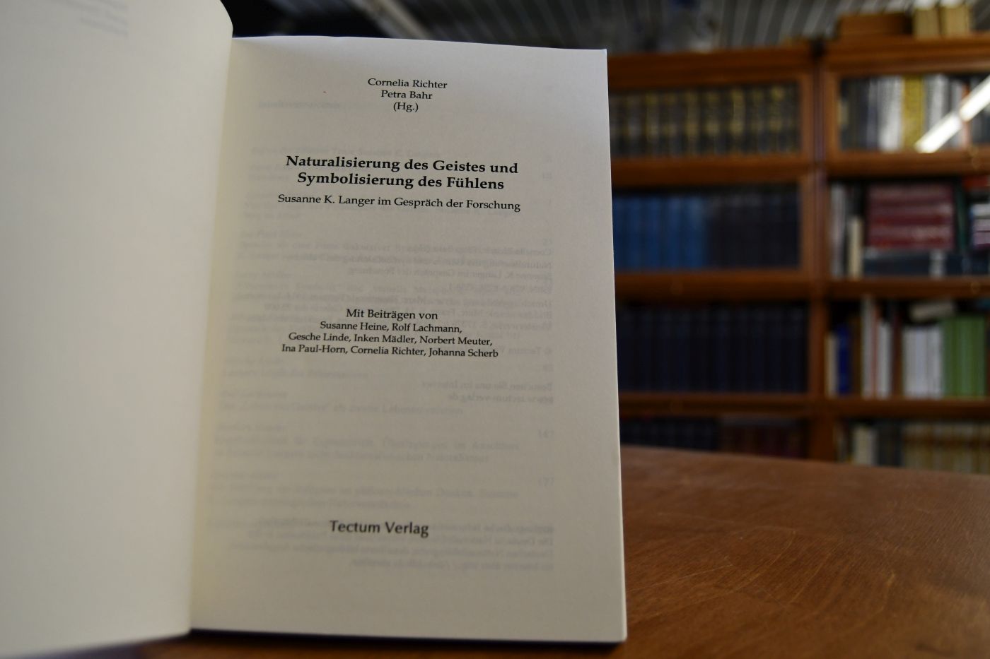 Naturalisierung des Geistes und Symbolisierung des Fühlens. Susanne K. Langer im Gespräch der Forschung.
