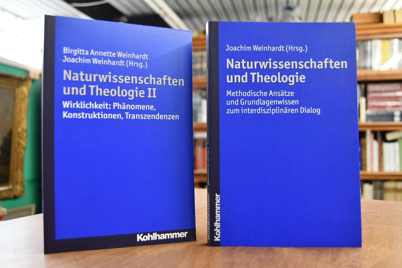 Naturwissenschaften und Theologie. Methodische Ansätze und Grundlagenwissen zum interdisziplinären Dialog.+ Wirklichkeit Phänomene, Konstruktionen, Transzendenzen. 2 Bde.