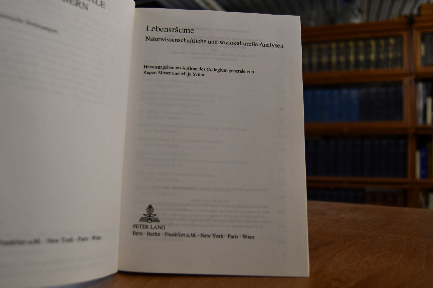 Lebensräume. Naturwissenschaftliche und soziokulturelle Analysen.
