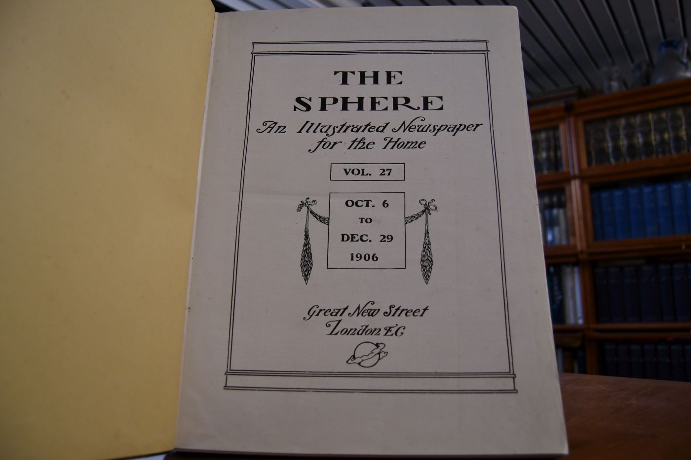 The Sphere. An illustrated Newspaper for the Home. Voll. 27 (Oct. 6 to Dec. 29 1906)