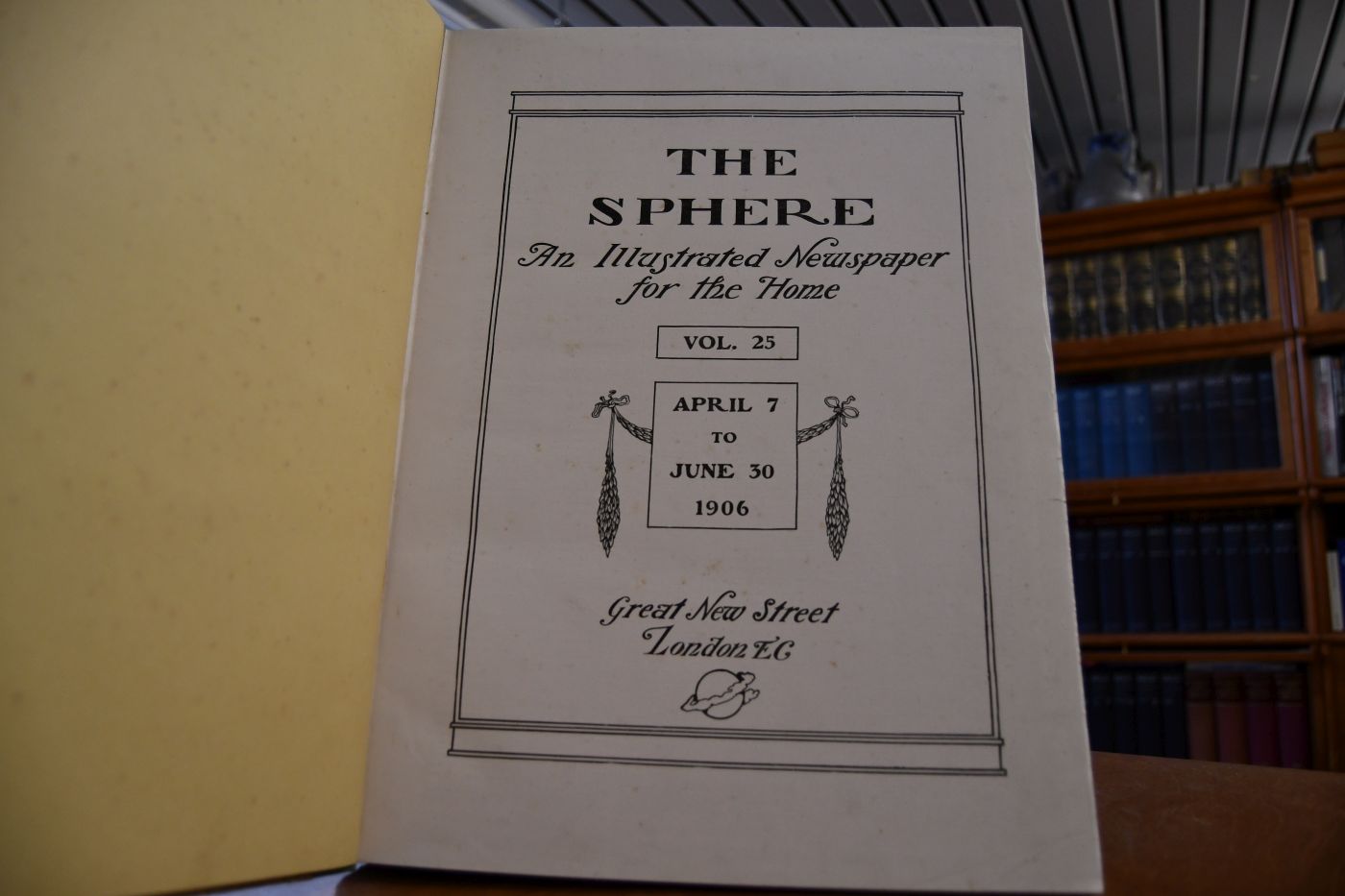 The Sphere. An illustrated Newspaper for the Home. Voll. 25 (April 7 to June 30 1906)