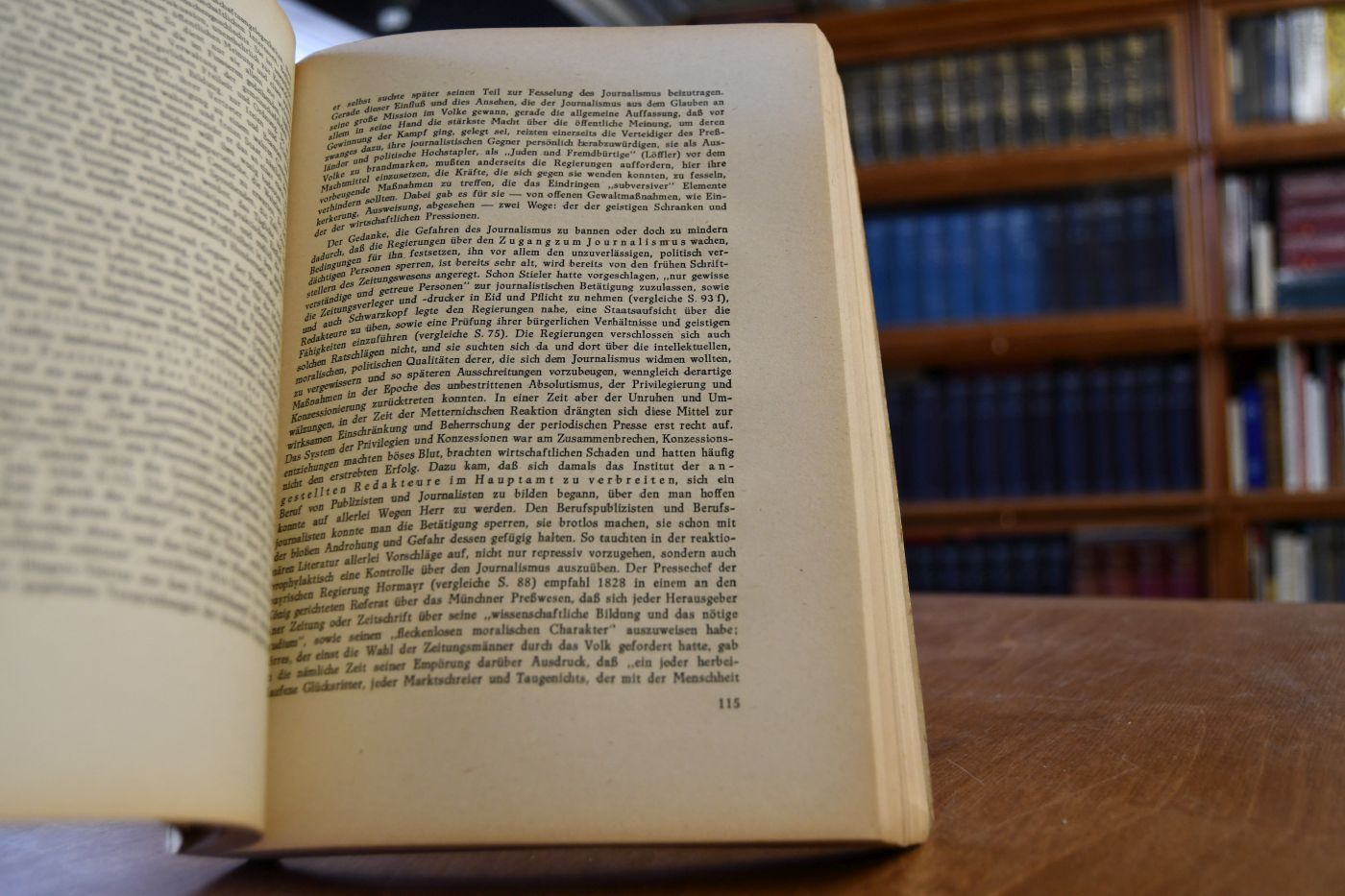 Geschichte der deutschen Zeitungswissenschaft. Probleme und Methoden.