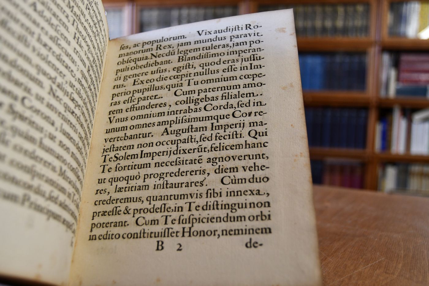 Oratio In Funere Augusti Romanorum, Hungariae Bohemiaeq[ue] Regis Ferdinandi IV. Austriaci Ad Reverendissimos Serenissimos Electores Aliosq[ue]; Sacri Romani Imperij Principes a Ioanne Balthasare Comite ab Hoyos defunctae regiae Mai Camerario, Inter publicos mundi luctus moerente calamo scripta.