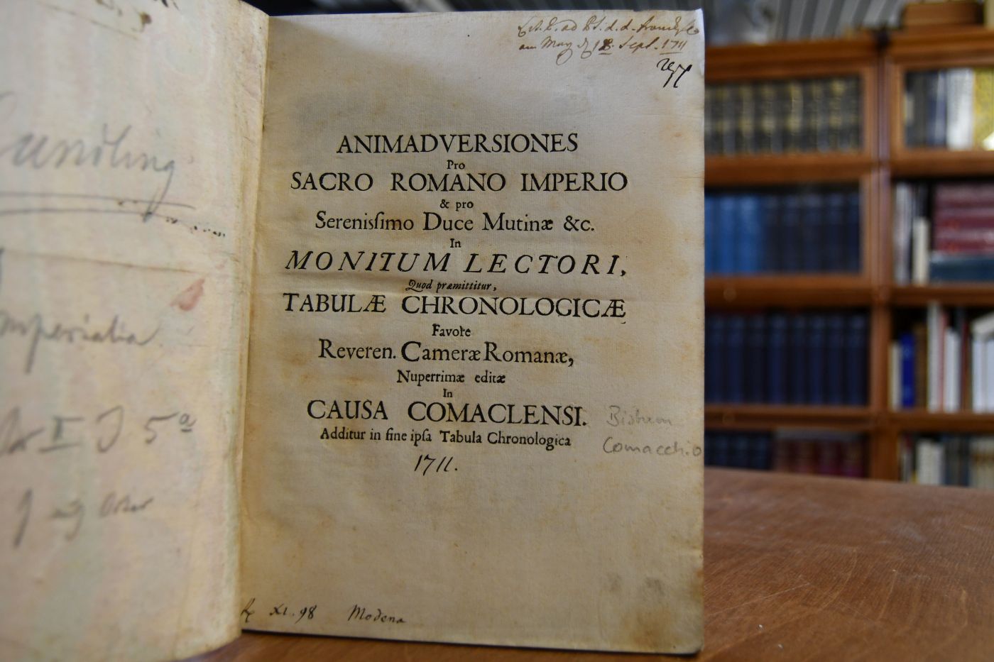 Animadversiones pro Sacro Romano Imperio et pro serenissimo duce Mutinae (etc.) In monitum lectori, quod praemittitur, tabulae chronologicae favore reveren. Camerae Romanae, nuperrimae editae in causa Comaclensi. Additur in fine ipsa Tabula chronologica.