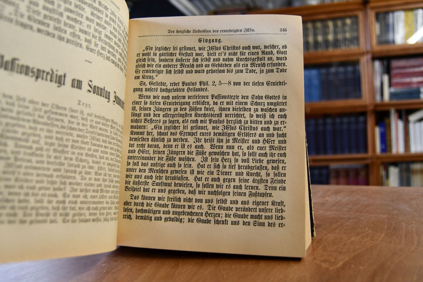 Evangelische Zeugnisse der Wahrheit zur Aufmunterung im wahren Christentum teils aus den gewöhnlichen Sonn-, Fest- und Feiertags-Evangelien, teils aus der Passionsgeschichte unseres Erlösers. In einem vollständigen Predigt-Jahrgang zusammengetragen und mit einem Anhang einiger Casual-Predigten.