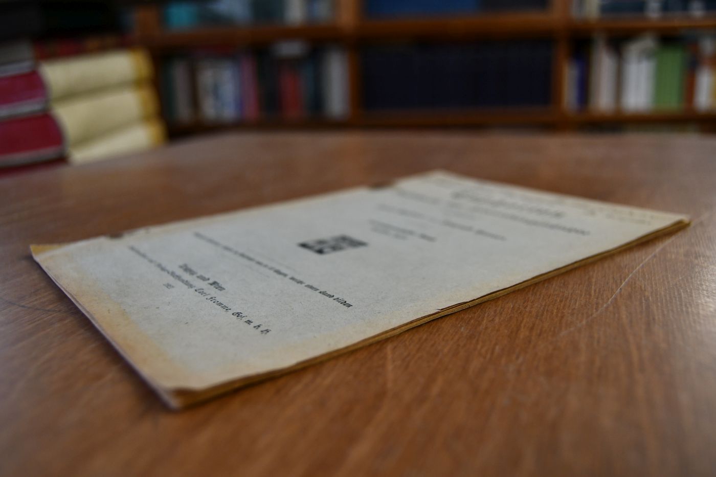 Buchbesprechung Bechtold Artur, Johann Jacob Grimmelshausen und seine Zeit, Heidelberg, Winter, 1914.