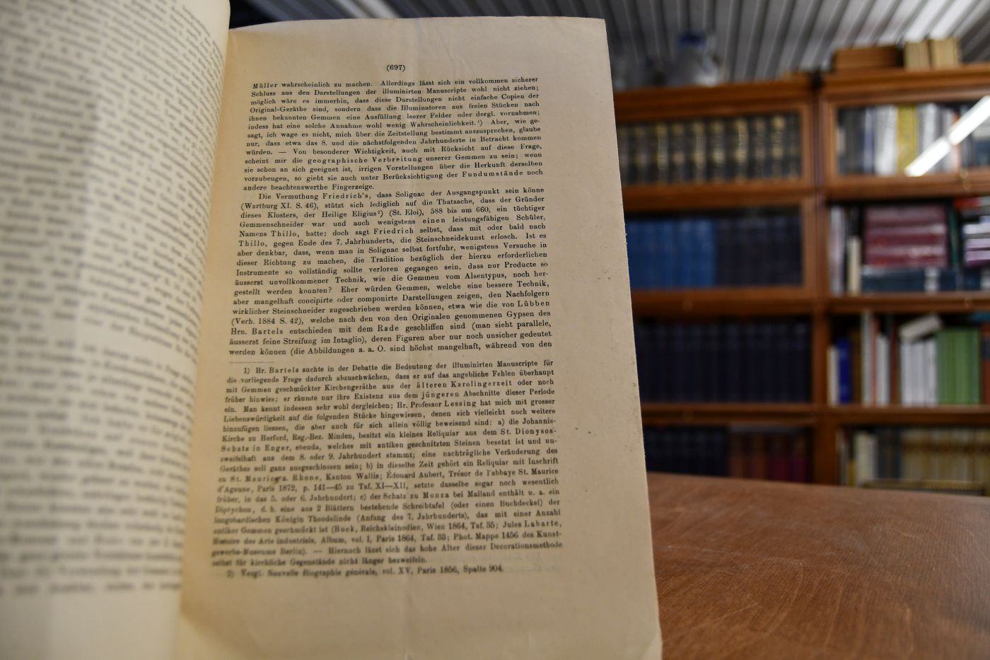Neue Glasgemmen vom Typus der Alsener und über Verwandte der Briesenhorster.