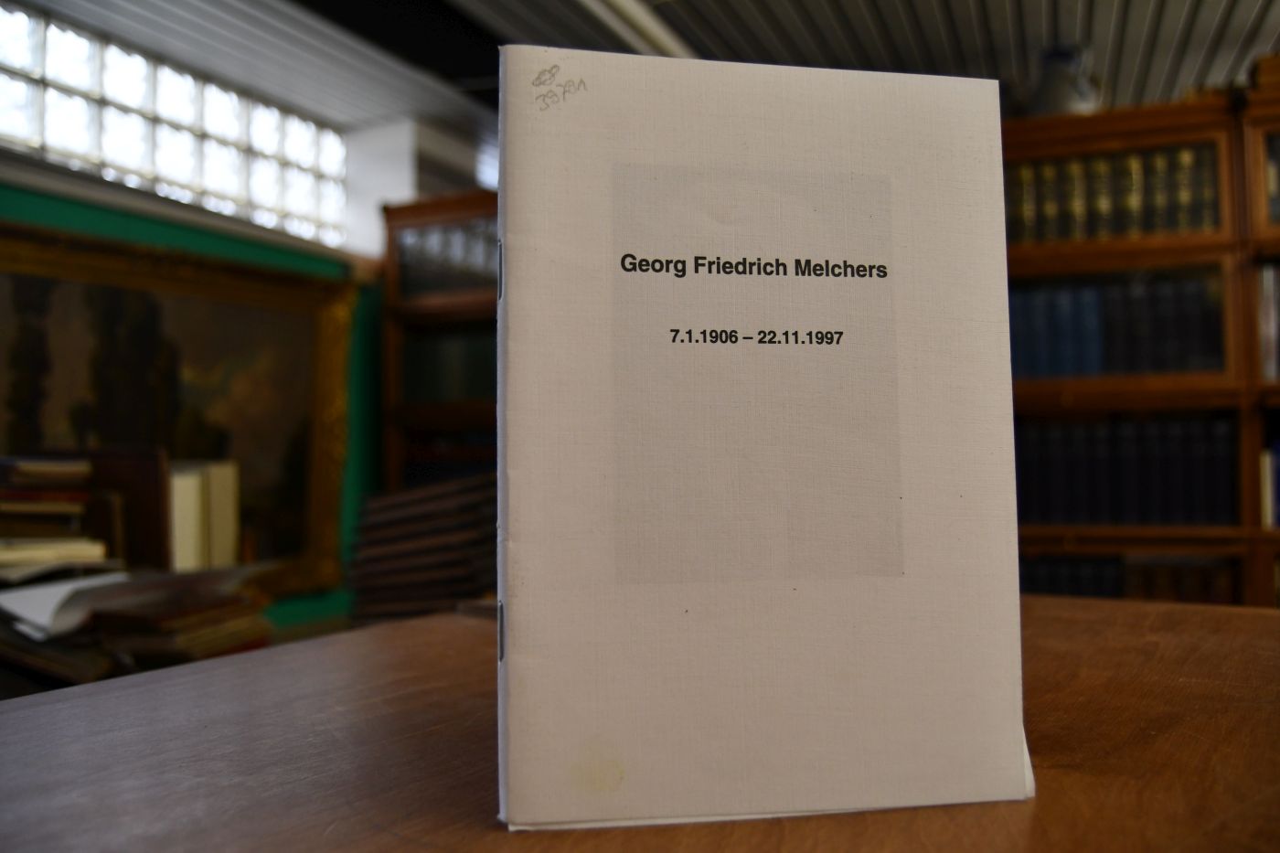 Georg Friedrich Melchers 7.1.1906 - 22.11.1997. Beiliegend ein Überreichungsschreiben seines Sohnes Konrad Melchers vom 23.3.2006.