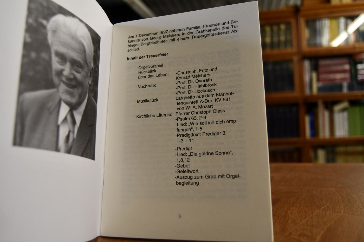 Georg Friedrich Melchers 7.1.1906 - 22.11.1997. Beiliegend ein Überreichungsschreiben seines Sohnes Konrad Melchers vom 23.3.2006.