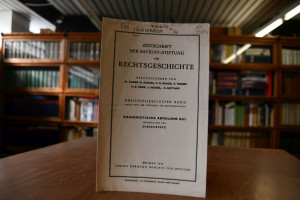 Buchbesprechung Per-Olov Ahren, Kyrkomöte och s...