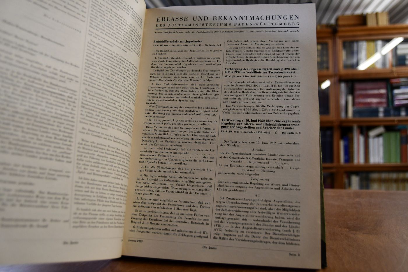 Die Justiz. Amtsblatt des Justizministeriums Baden-Württemberg. 1952-2001.