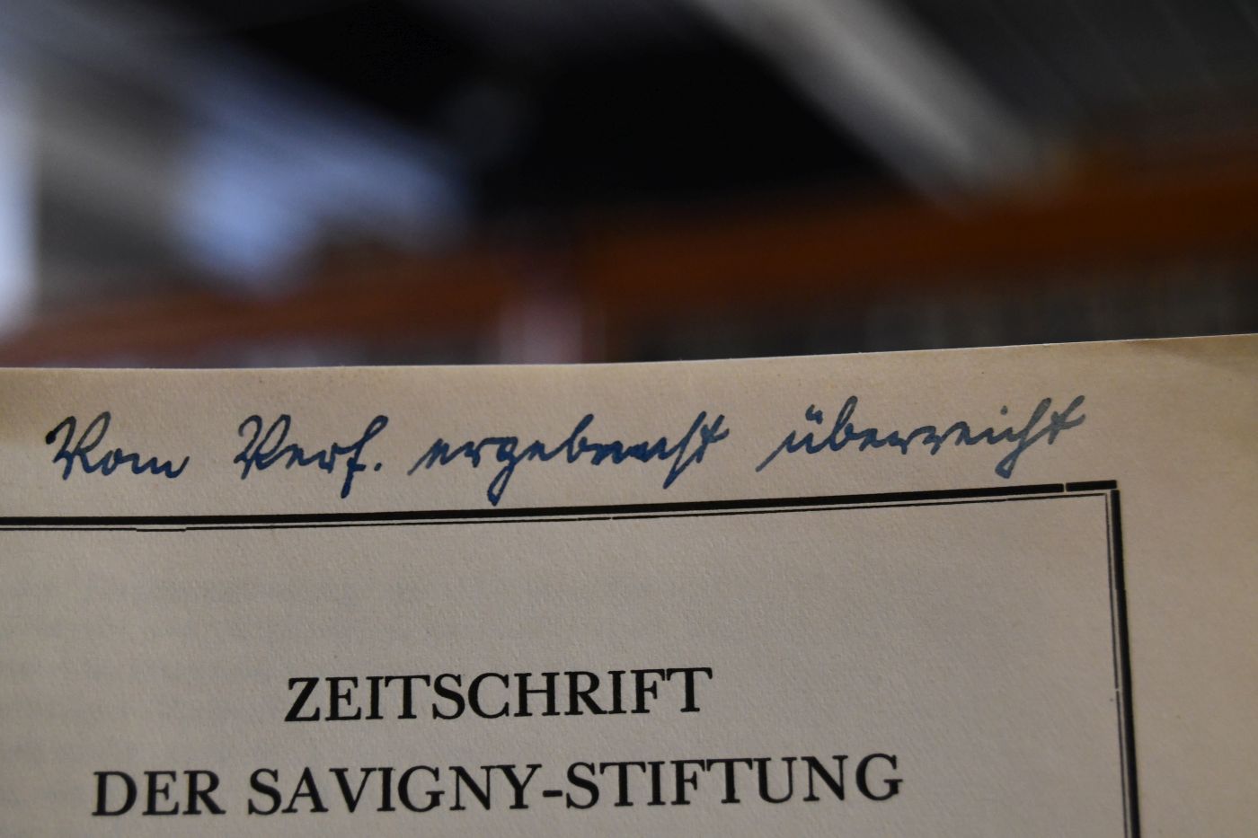 Buchbesprechung Fritz Michel, Zur Geschichte der geistlichen Gerichtsbarkeit und Verwaltung der Trierer Erzbischöfe im Mittelalter.