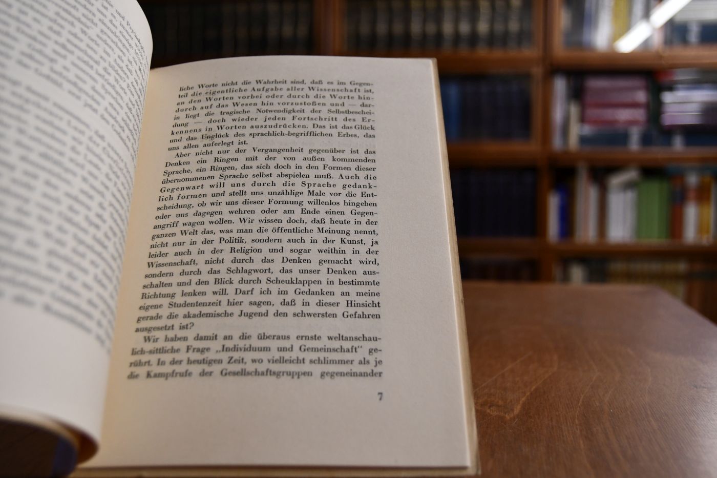 Sprachwissenschaft und Philologie. Ein Einführungsvortrag für Studierende.