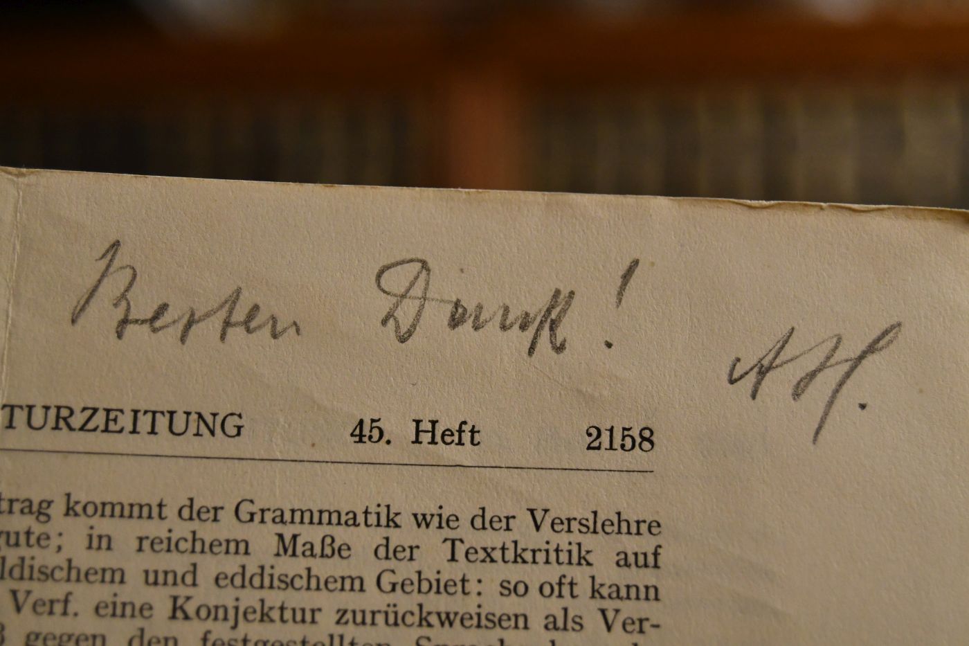 Buchbesprechung Hans Kuhn, Das Füllwort of-um im Altnorwegischen.