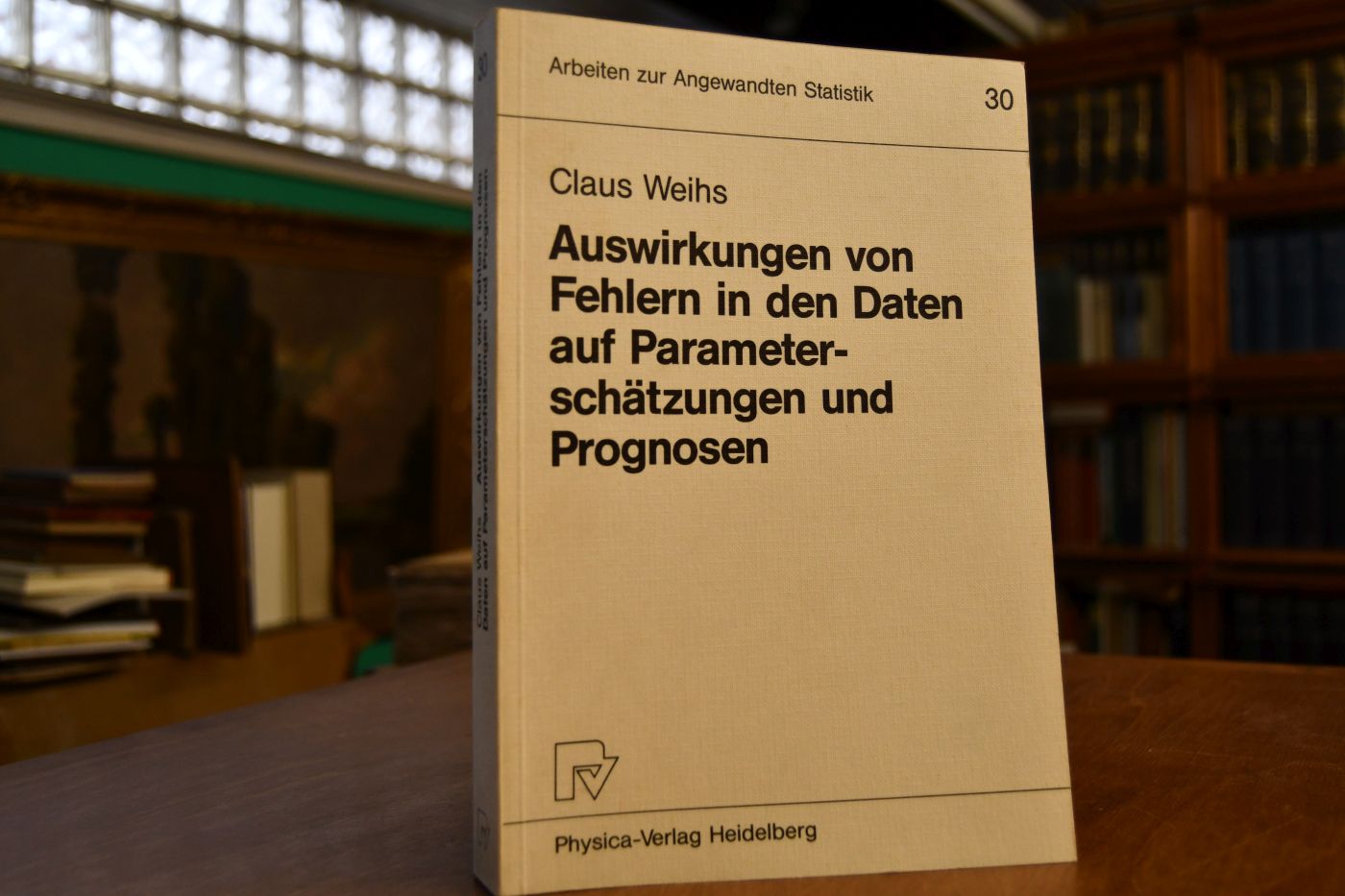 Auswirkungen von Fehlern in den Daten auf Parameterschätzungen und Prognosen.