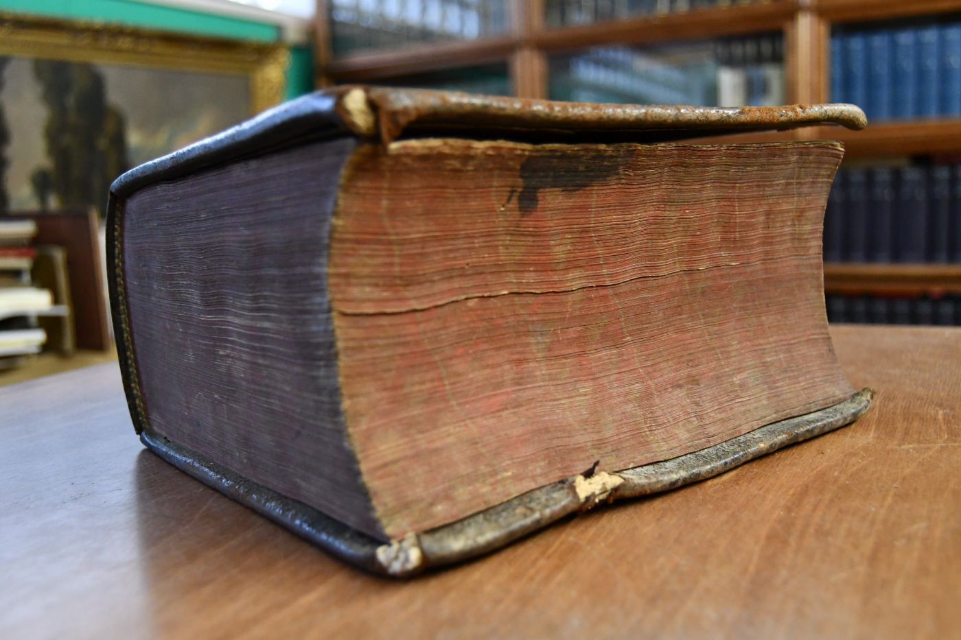 Biblia, Das ist Die ganze Heilige Schrift Alten und Neuen Testaments, Nach der Teutschen Übersetzung Herrn D. Martin Luthers, Insonderheit denen zum Dienst, welche mit weitläuftigen Auslegungen nicht versehen sind, mit zulänglichen Anmerkungen und Erklärungen, auch Vergleichungen der, einander entgegen zu seyn scheinenden Stellen, durchgehends nach dem Grund-Text erläutert, und nebst verschiedenen erbaulichen Zusätzen herausgegeben von Gustav Georg Zeltner, mit einer Vorrede Johann Jacob Pfitzers.
