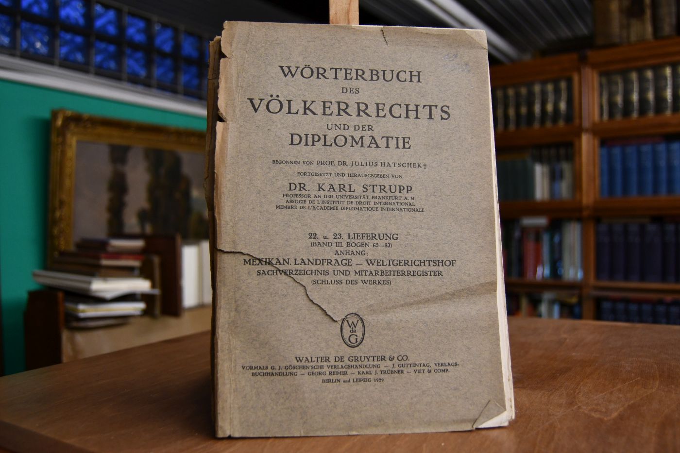 Wörterbuch des Völkerrechts und der Diplomatie. 22., und 23. Lieferung (Band III Bogen 65-83) Zamora-Fall-Zwangsverschickung, ferner Anhang Abessinien-Mexikanische Landfrage.