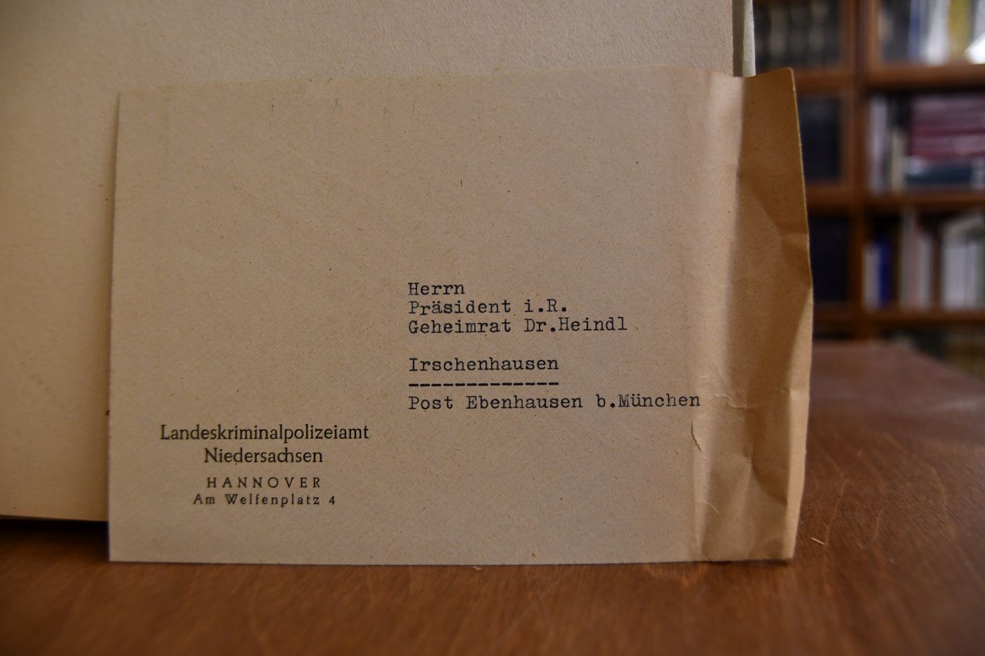 Rechenschaftsbericht der Landeskriminalpolizei Niedersachsen für das Jahr 1954.