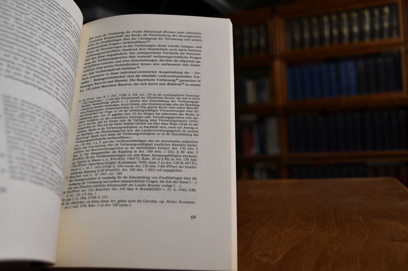 Landesverfassungsbeschwerde und Bundesrecht. Zur Geltung und prozessualen Aktualisierung von Landesgrundrechten im Bundesstaat des Grundgesetzes.