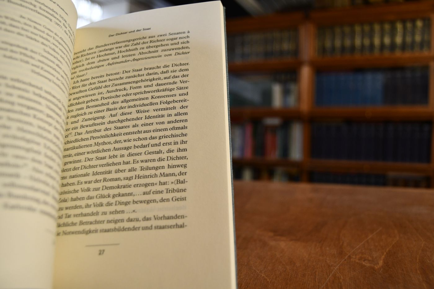 Dichter und Staat. Über Geist und Macht in Deutschland. Eine Disputation zwischen Walter Jens und Wolfgang Graf Vitzthum