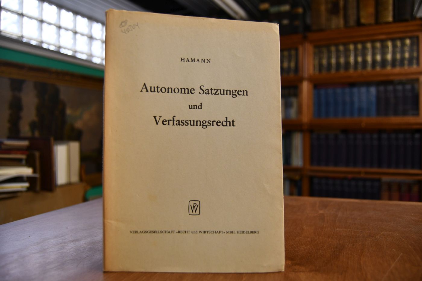 Autonome Satzungen und Verfassungsrecht.