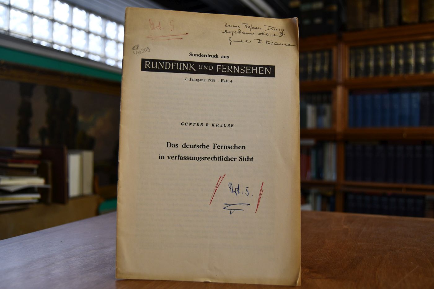 Das deutsche Fernsehen in verfassungsrechtlicher Sicht.