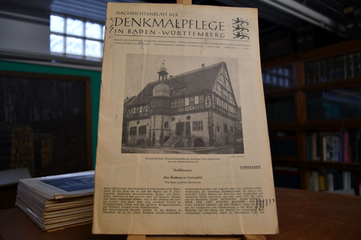 Nachrichtenblatt der Denkmalpflege in Baden-Württemberg. Organ der Staatlichen Ämter für Denkmalpflege. Hrsg. vom Kultusministerium Baden-Württemberg. Jahrgang 1-13 (1958-1970) in Einzelheften. Es fehlen vom Jahrgang 1963 die Hefte 2-4. Mit zahlr. Abb.
