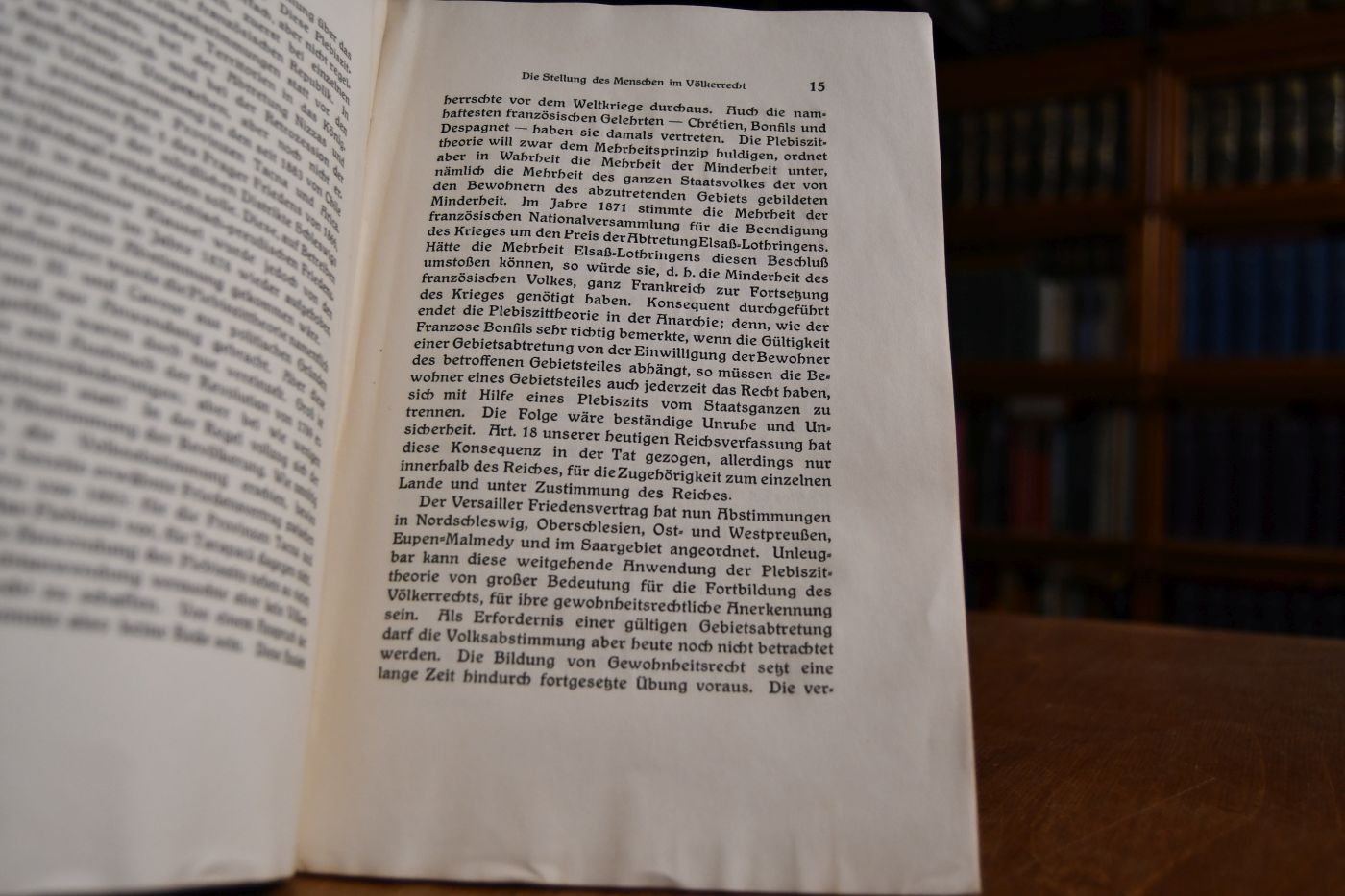 Die Stellung des Menschen im Völkerrecht. Rede gehalten zur Feier der Reichsgründung am 18. Januar 1927.