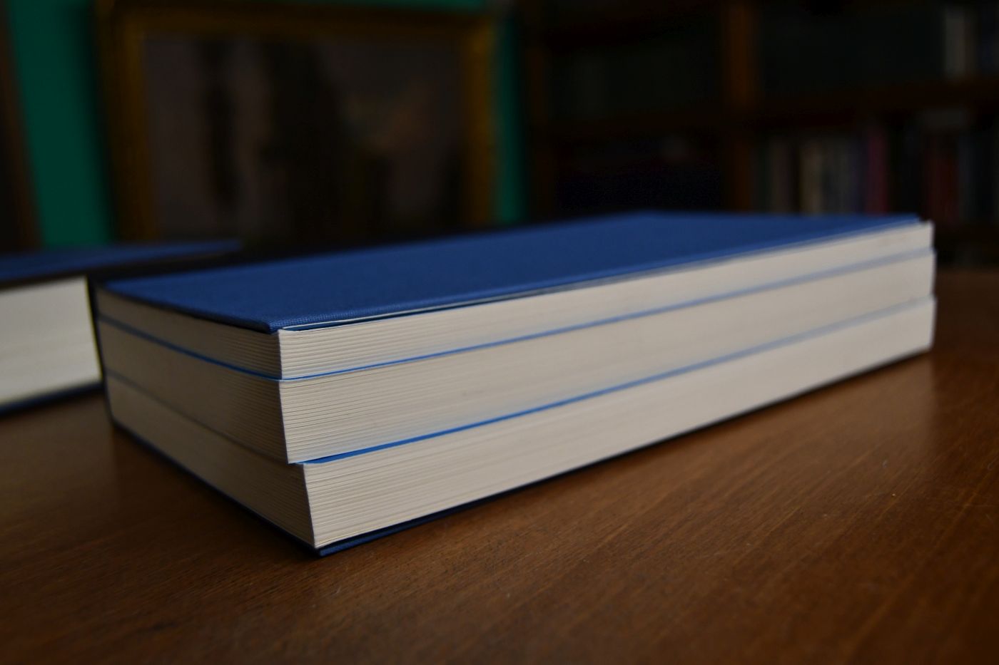 Theologische Realenzyklopädie. Bd. 1-36 + Abkürzungsverzeichnis und Register zu den Bänden 1-27. Bde. 1-26 in Halbkunstlederbänden. Bde. 27-36 in Einzellieferungen mit der originalen Einbanddecke.