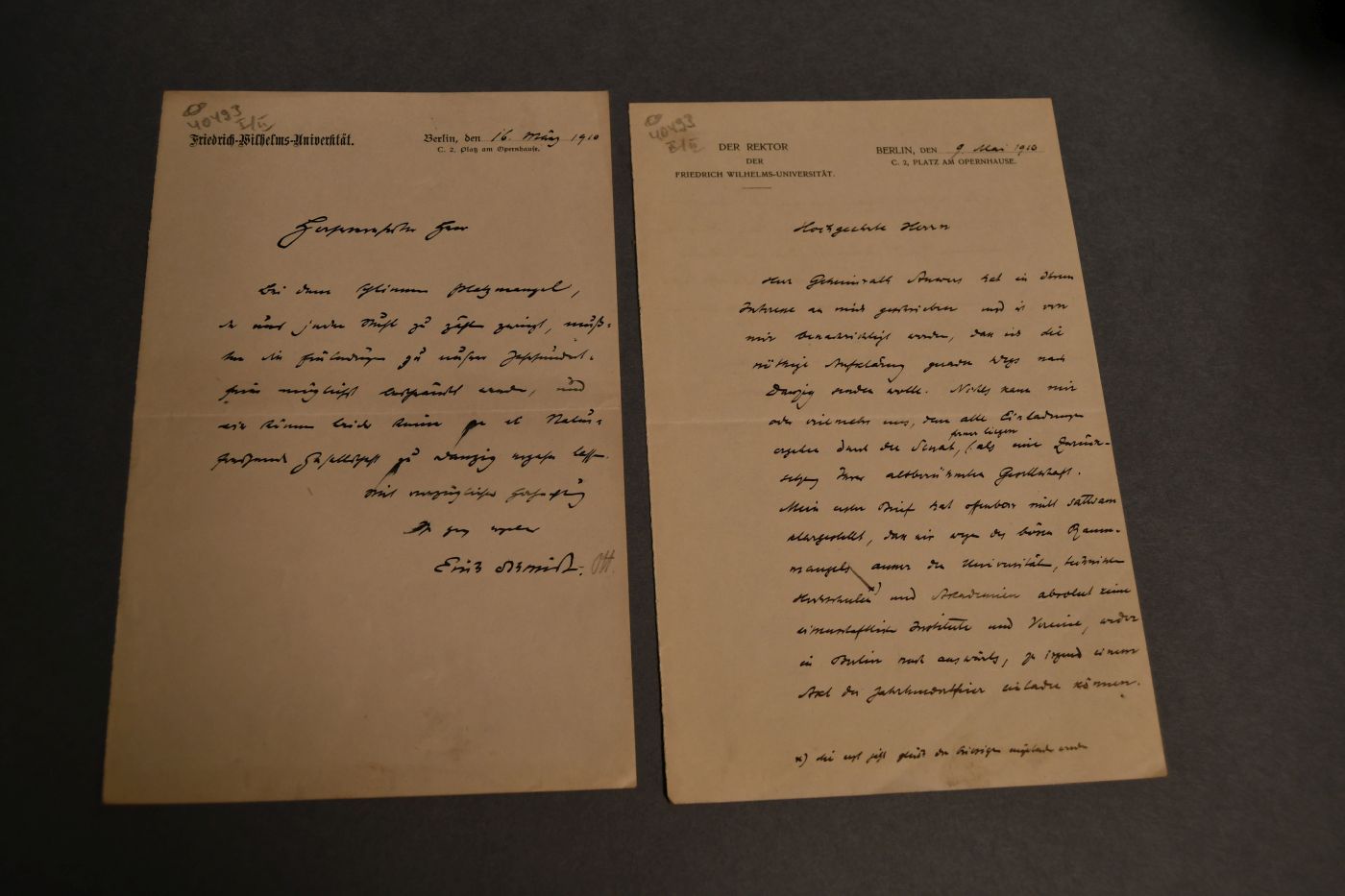 2 Briefe des Philologen und Rektors der Friedrich-Wilhelms-Universität Berlin (1853-1913) an die Danziger Naturforschende Gesellschaft vom 16. März 1910 und 9. Mai 1910.