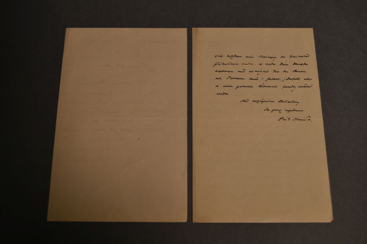 2 Briefe des Philologen und Rektors der Friedrich-Wilhelms-Universität Berlin (1853-1913) an die Danziger Naturforschende Gesellschaft vom 16. März 1910 und 9. Mai 1910.