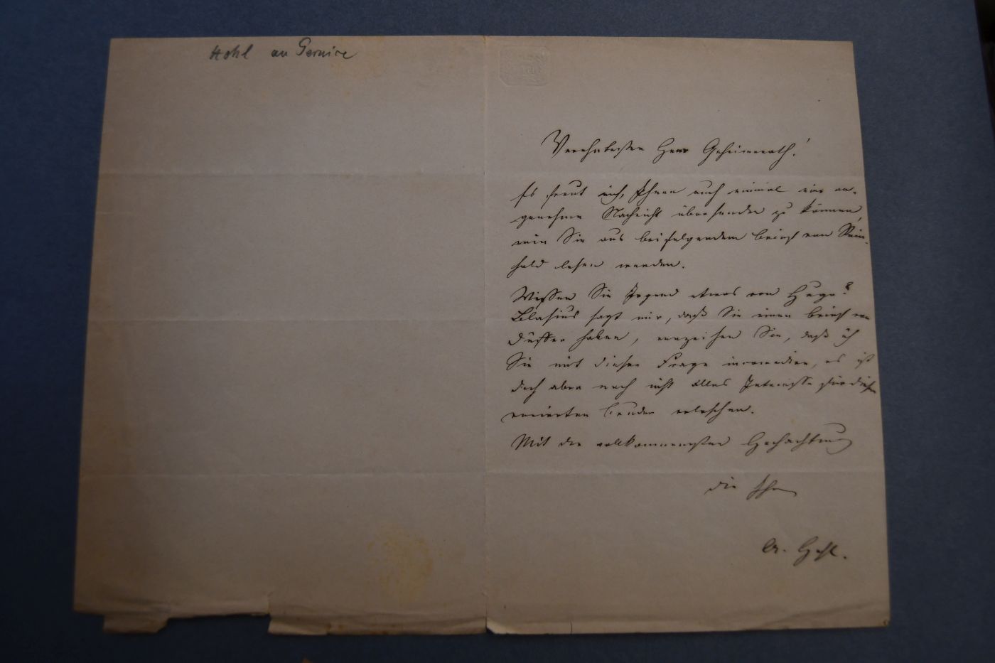 Einseitiger, handschriftlicher Brief des Professors für Geburtshilfe Anton Friedrich Hohl (1789 - 1862) wohl an den deutschen Juristen Ludwig Wilhelm Anton Pernice (1799-1861).
