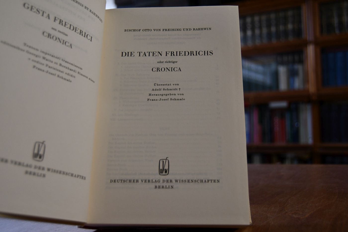 Die Taten Friedrichs oder richtiger Cronica. Lateinisch - deutsch.