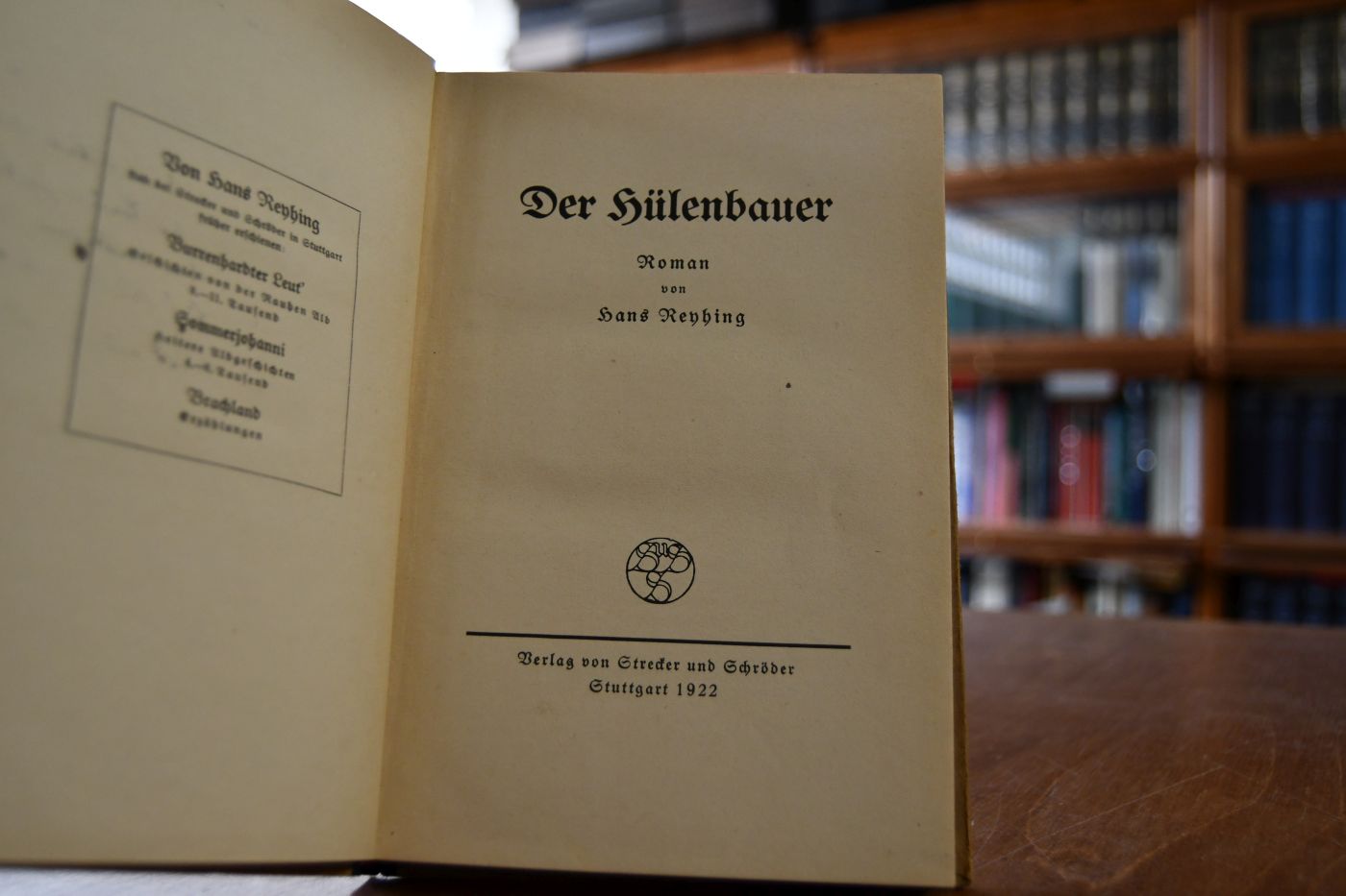 Der Hülenbauer. Roman.