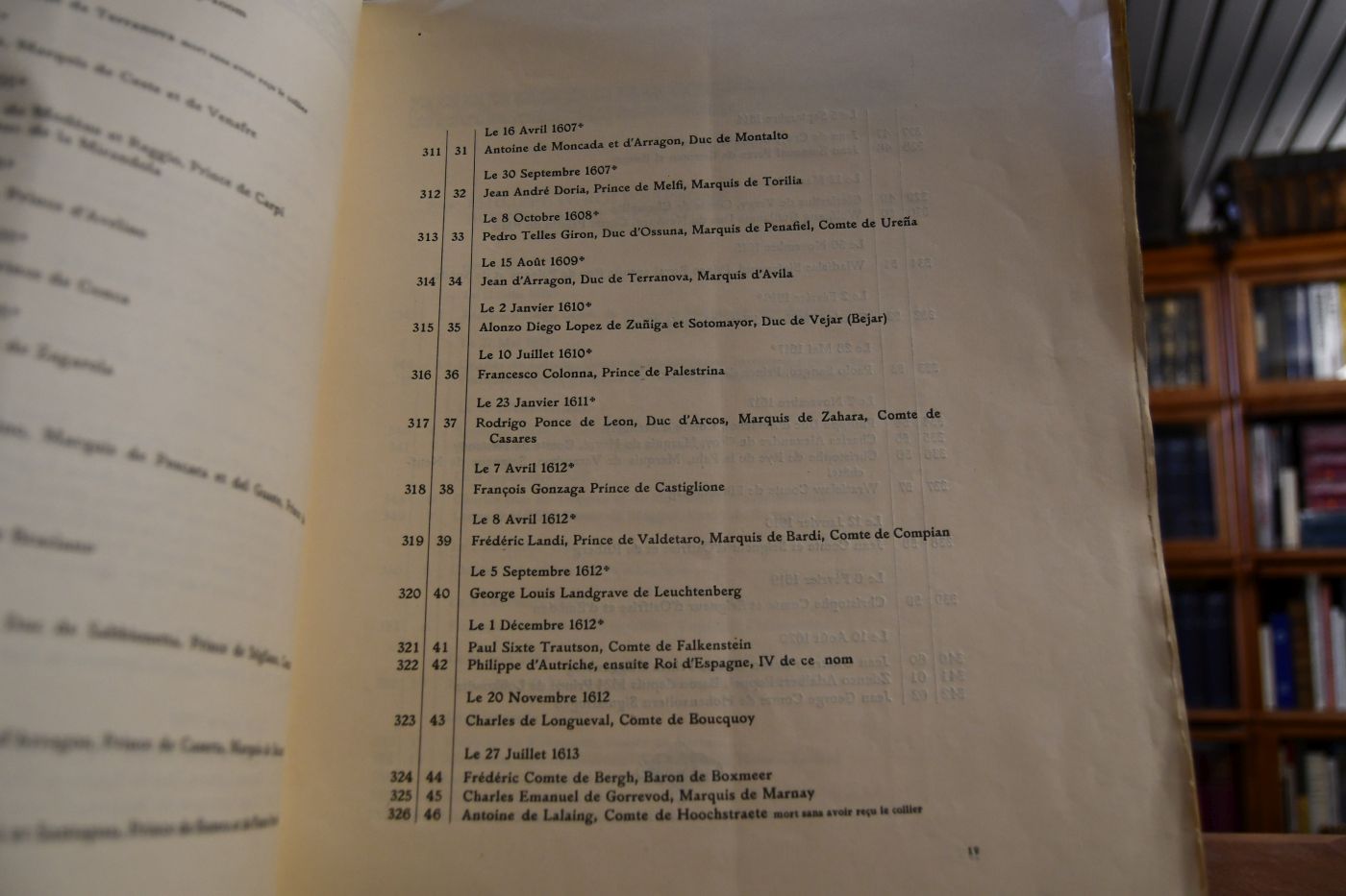 Liste Nominale des Chevaliers de l`Ordre Illustre de la Toison d`Or. Depuis son Institution jusqu`a nos jours. Korrekturexemplar der K.k. Hof- und Staatsdruckerei mit handschriftlichen Ergänzungen. Unterschiedlich Korrekturexemplare in unterschiedlicher Vollständigkeit (insgesamt aber der komplette Text).