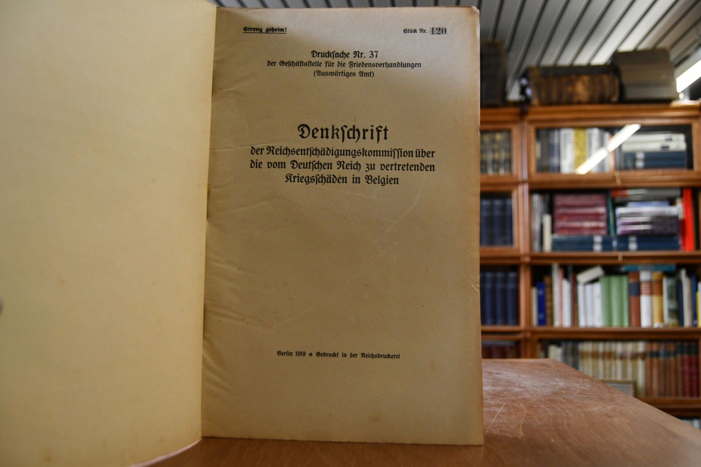 Denkschrift der Reichsentschädigungskommission über die vom Deutschen Reich zu vertretenden Kriegsschäden in Belgien.