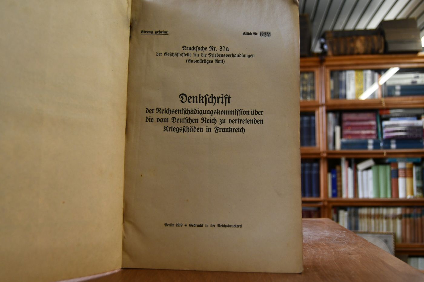 Denkschrift der Reichsentschädigungskommission über die vom Deutschen Reich zu vertretenden Kriegsschäden in Frankreich.