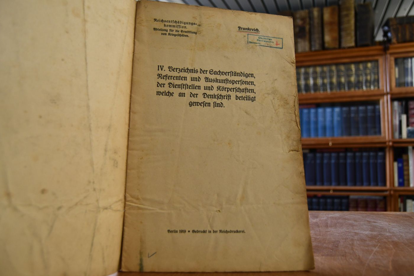 Verzeichnis der Sachverständigen, Referenten und Auskunftspersonen, der Dienststellen und Körperschaften, welche an der Denkschrift beteiligt gewesen sind.