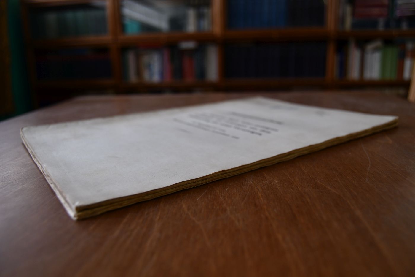Zusammenstellung der vom Deutschen Reich bisher getätigten Lieferungen und Leistungen aus dem Friedensvertrag und seinen Vorverträgen, die Deutschland auf seine Wiederherstellungsverpflichtungen anzurechnen sind. 2 unterschiedliche Fassungen.