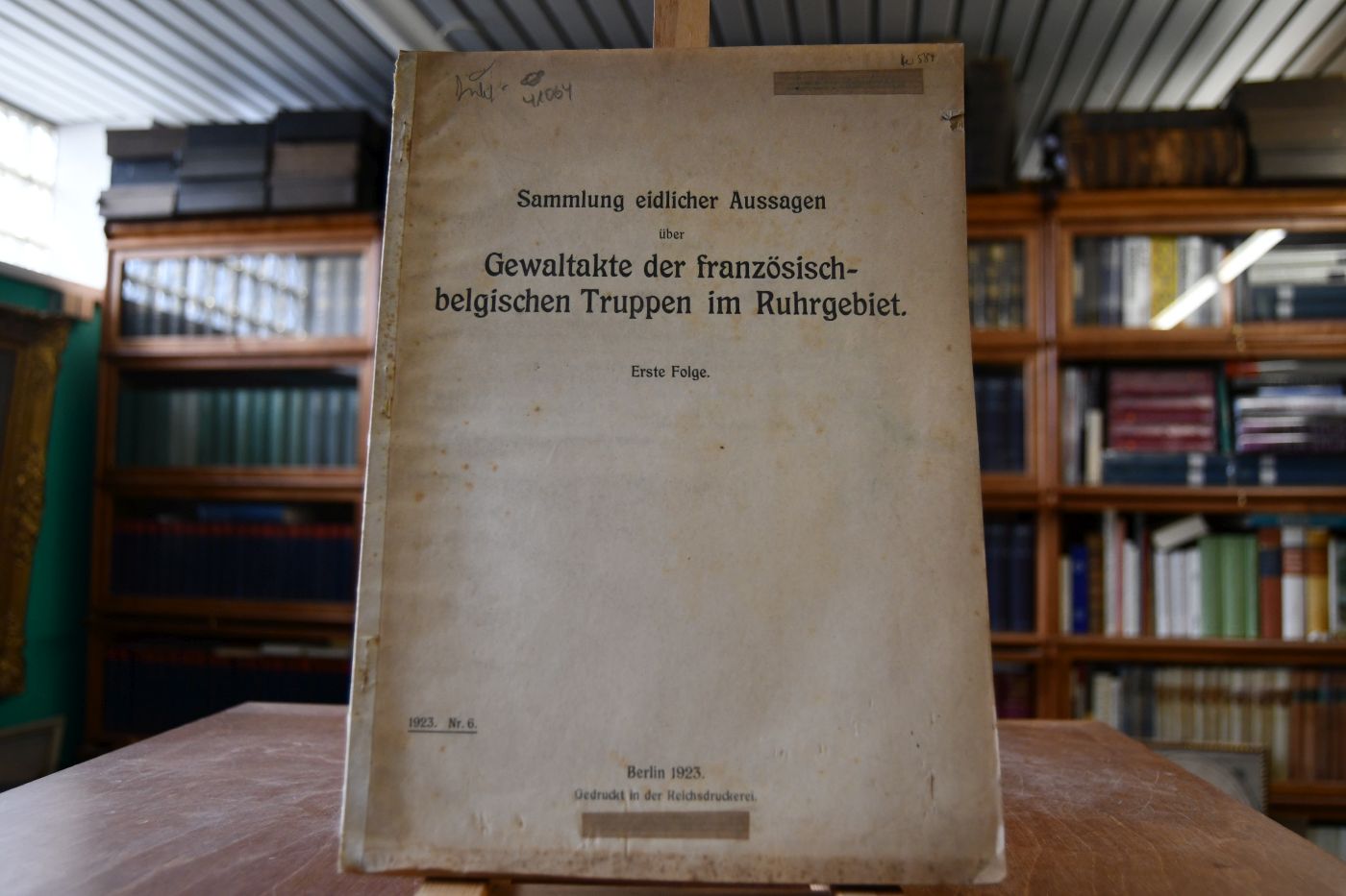 Sammlung eidlicher Aussagen über Gewaltakte der französisch - belgischen Truppen im Ruhrgebiet. ( 1.Folge).